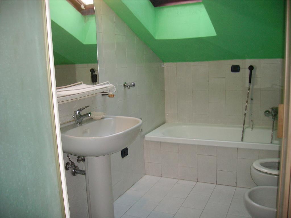 Hotel Star One Milán Habitación foto